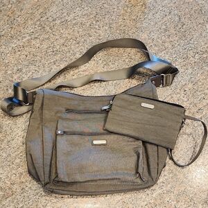 Baggallini Stylish Gray Messenger Bag Set